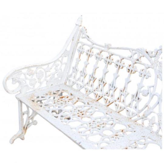 kovana zeleza lavica patinovana biela povrch zahradny nabytok zahradna lavica vintage rustikalny country styl elegantny zahrada renovacia lameridiana zariadenie domacnosti.jpg